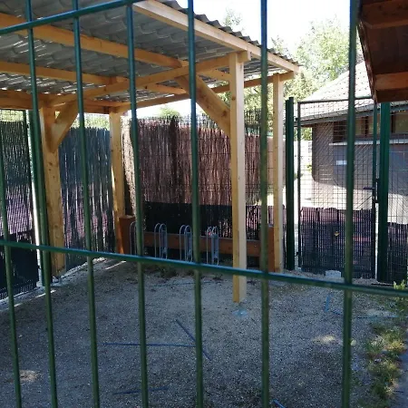 Camping Les Iles *** * Charmes (Vosges)